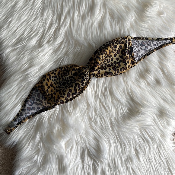 Victoria’s Secret leopard print secret twist bandeau bikini top size Small - Picture 3 of 6